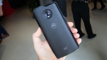 Moto Z3 is officially the first 5G phone in the world, beating Samsung by 2 days